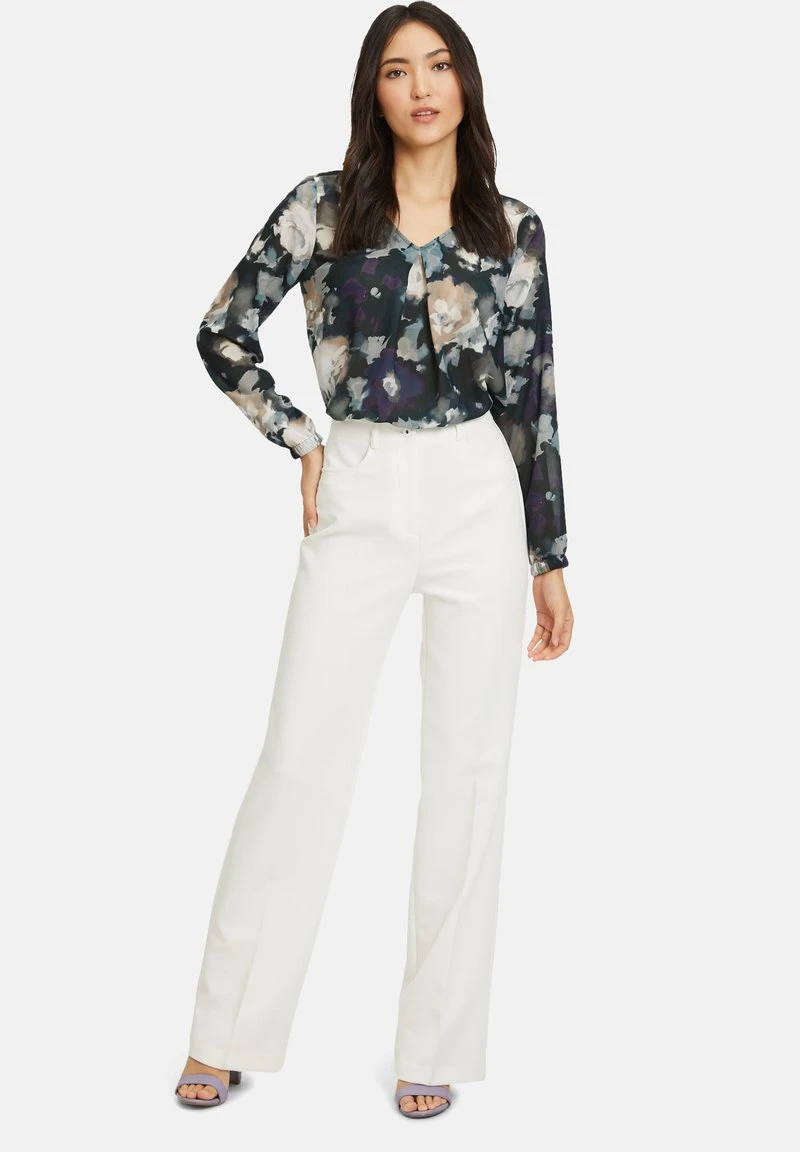 Betty Barclay MIT V-AUSSCHNITT - Bluse - Black Purple 1 Betty Barclay MIT V-AUSSCHNITT - Bluse - Black Purple