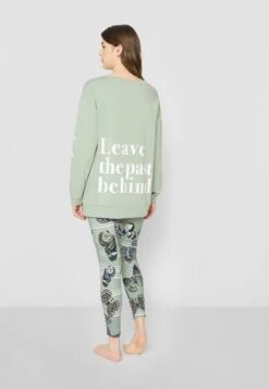 Betty Barclay Sweatshirt - Green White 10 Betty Barclay Sweatshirt - Green White -Betty Barclay Verkäufe 4ca1e2ee354d424191e4d61175db3313