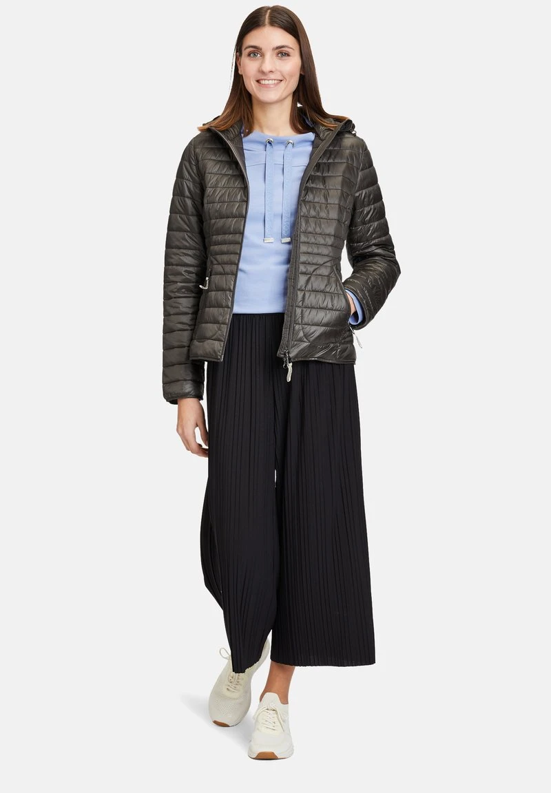 Betty Barclay MIT HOHEM KRAGEN - Sweatshirt - English Manor 2 Betty Barclay MIT HOHEM KRAGEN - Sweatshirt - English Manor – Bild 2