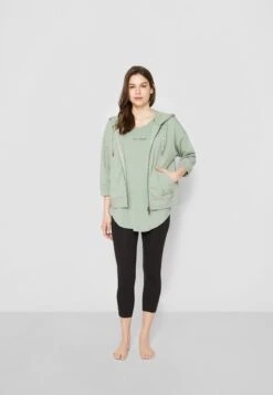 Betty Barclay MIT KAPUZE - Sweatjacke - Green 11 Betty Barclay MIT KAPUZE - Sweatjacke - Green -Betty Barclay Verkäufe a96aaea392cb459fa2c867f5e571af87