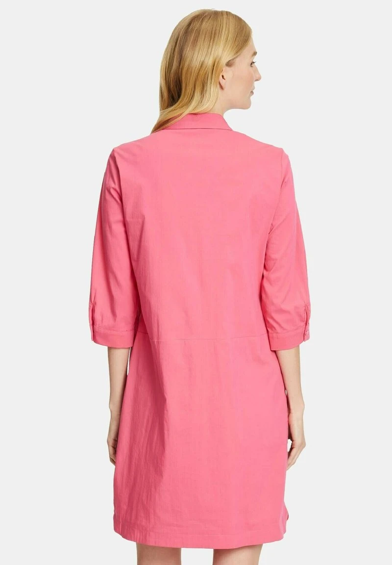 Betty Barclay MIT KNOPFLEISTE - Blusenkleid - Pink Flambé 3 Betty Barclay MIT KNOPFLEISTE - Blusenkleid - Pink Flambé – Bild 3